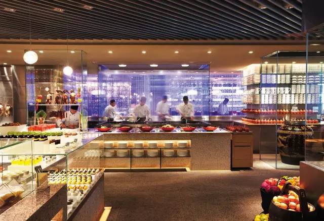 这家酒店复古而优雅,这家酒店科技感满满