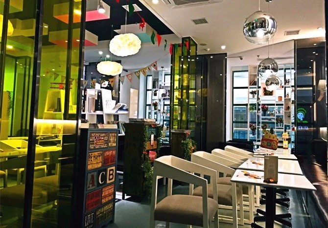 吃过35厘米的烤肠吗？老板请你出来解释一下