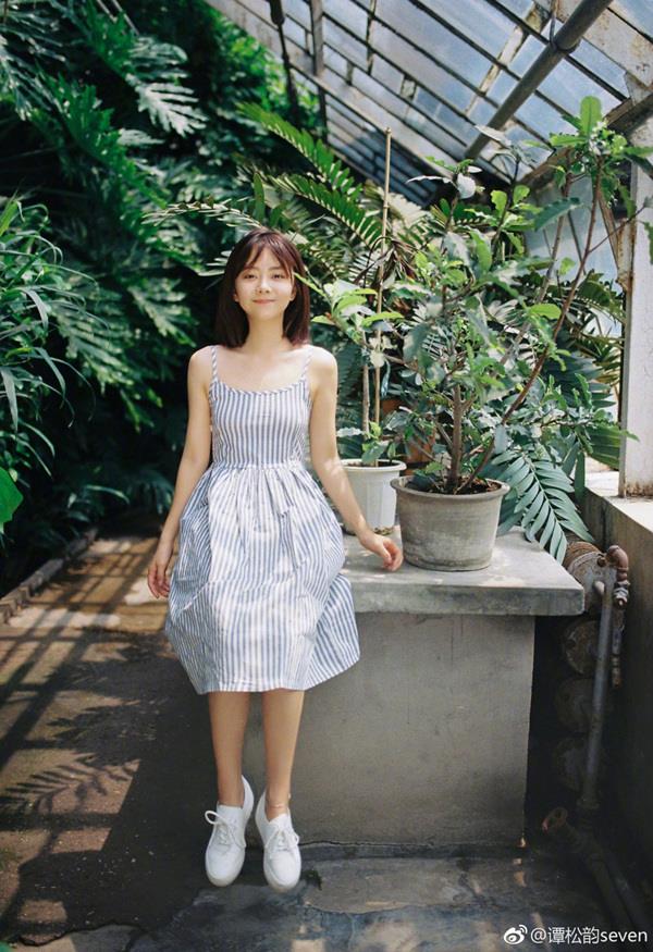 长脸型适合的中长发教程,修饰脸型发量少的中长发