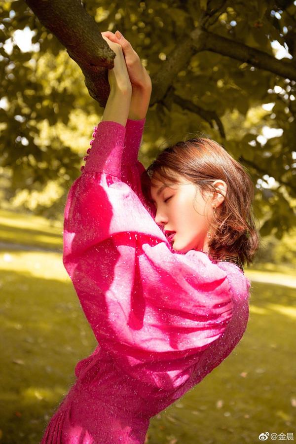 长脸型适合的中长发教程,修饰脸型发量少的中长发