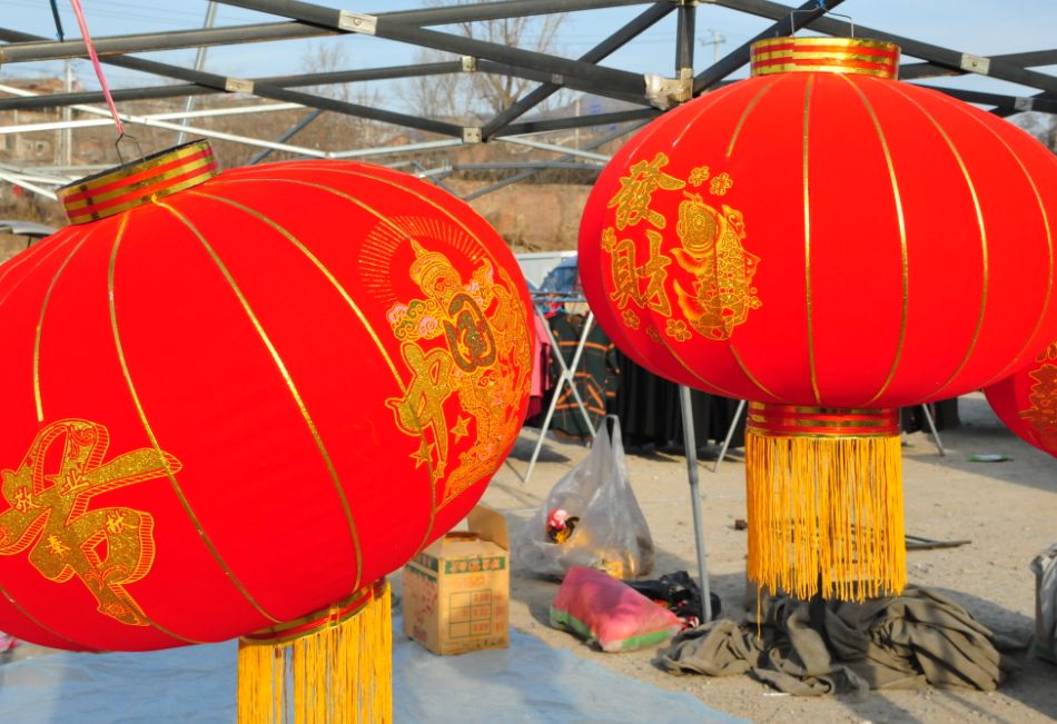 赶大集办年货浓浓年味迎春节,赶年货大集品浓浓年味