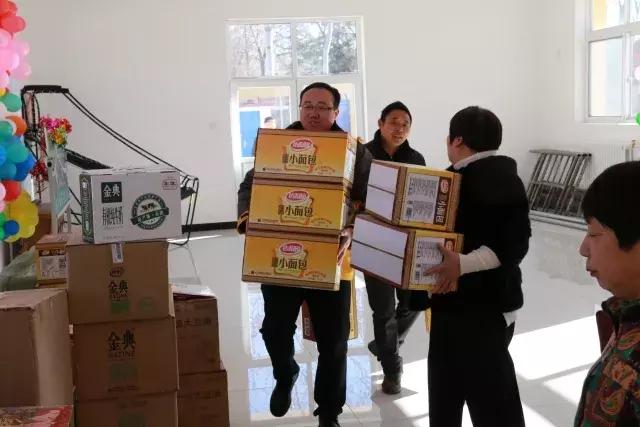 爱心助老温暖相伴活动评价,爱心助残送温暖聚爱聚力迎新年