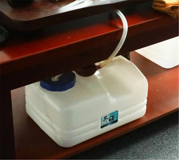 茶桌上那些丑得天翻地覆慨而慷的器物，来看一下你有几件？