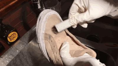 怎样买到几十块钱的球鞋,如何用200买1000块的鞋