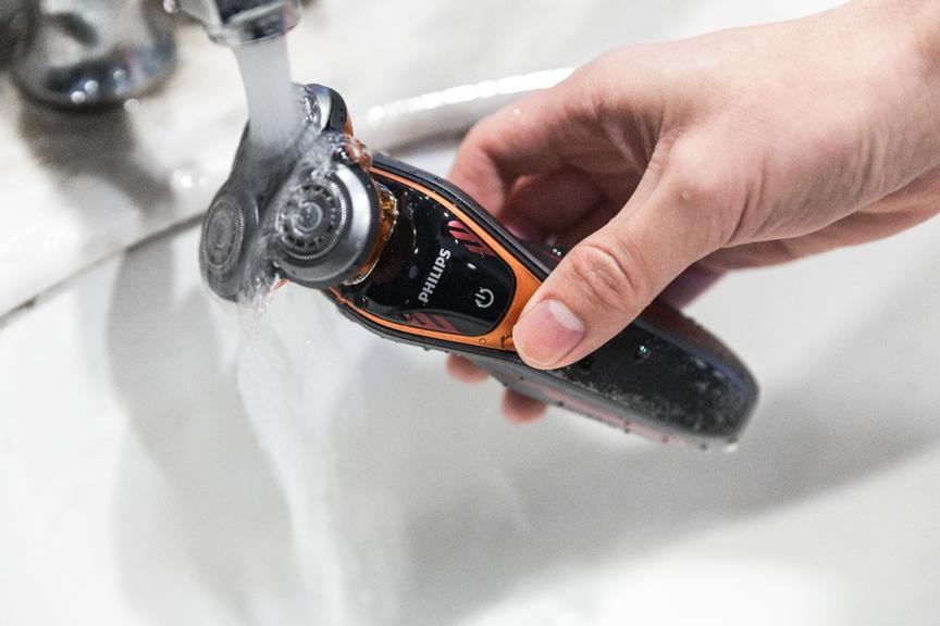 飞利浦剃须刀x5066,飞利浦sw5700剃须刀