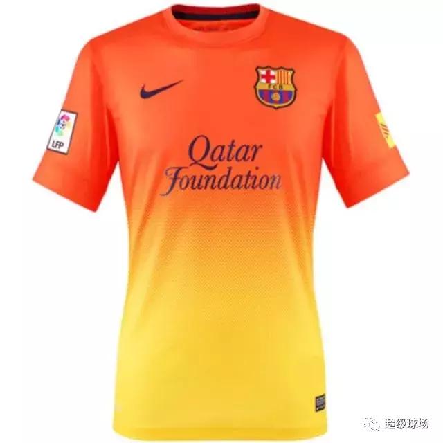 足球奇葩配色队服,足球球衣特别版