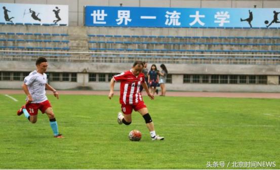 何家弘：一位非典型法学教授的跨界人生