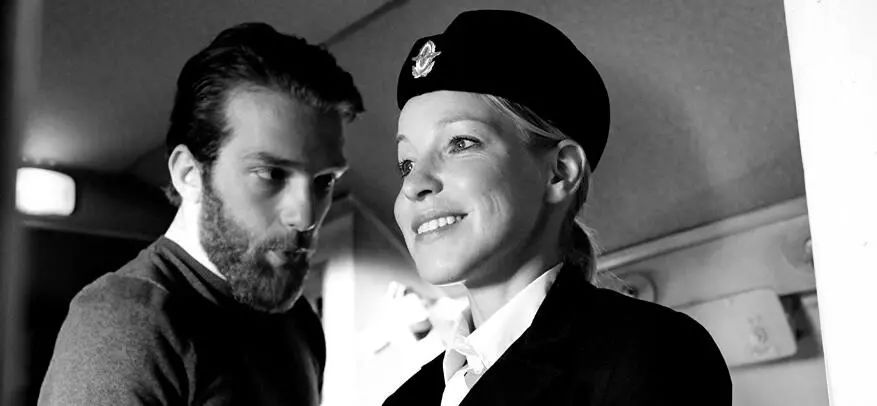 劫持飞机逃亡他国,为自己的自由杀害他人,这和暴徒有何不同!