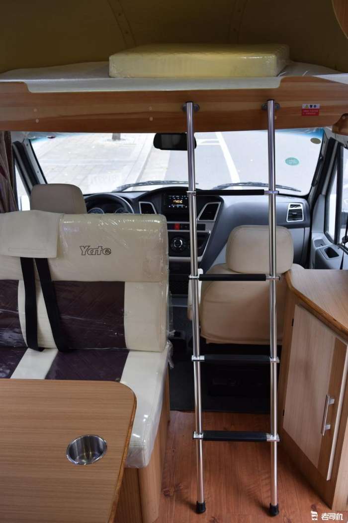 大通b型国产房车最新款,上汽大通maxusv80长轴中顶房车