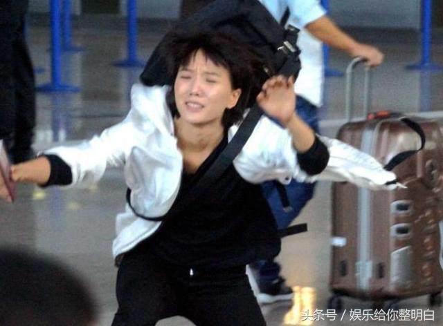 盘点明星摔倒的瞬间,胡歌蔡依林摔倒完整版