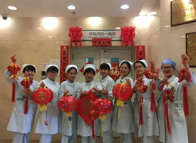 今天，小编带您去转转，看看北医三院里的年味儿