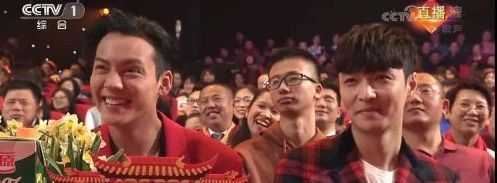 春晚央视王菲,央视春晚王菲李健