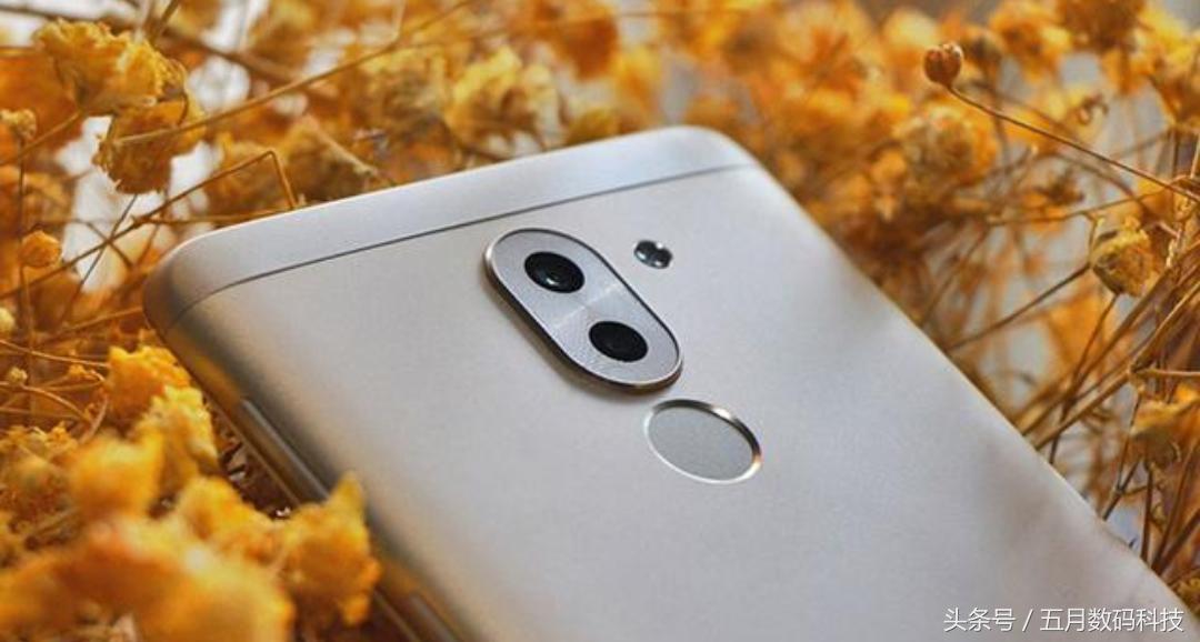 华为历代手机荣耀系列,华为手机荣耀系列最早的