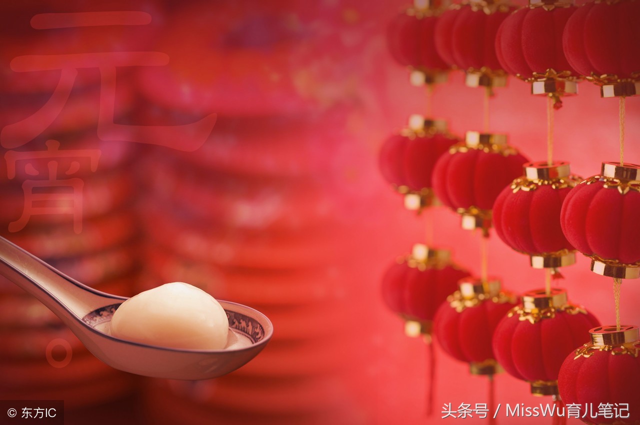 和孩子一起看春晚的感受,你家小孩看电视吗