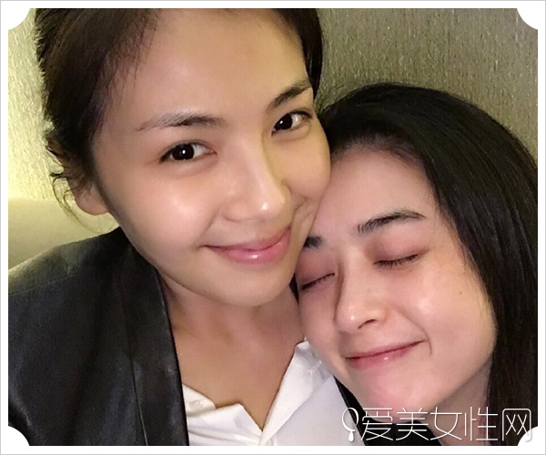 原来明星的伪素颜都是这样来的,明星的素颜为什么那么干净