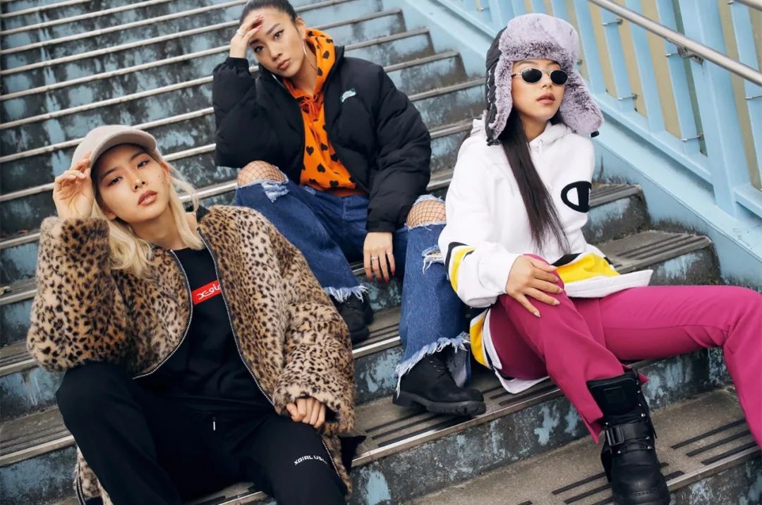 日本夏季的街拍风格,日本2018时尚街拍