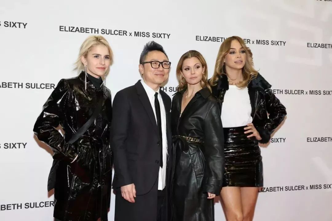 “石头姐”、“黄金芭比”现身ELIZABETHSULCERxMISSSIXTY系列发布派对，演绎示范及穿搭！