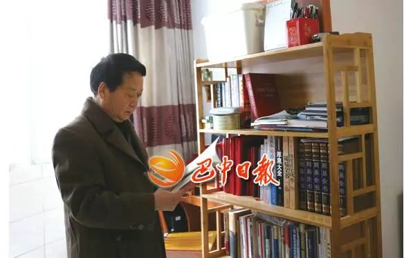 TA家是巴中“书香人家”典范，四个子女三个考上重点大学~