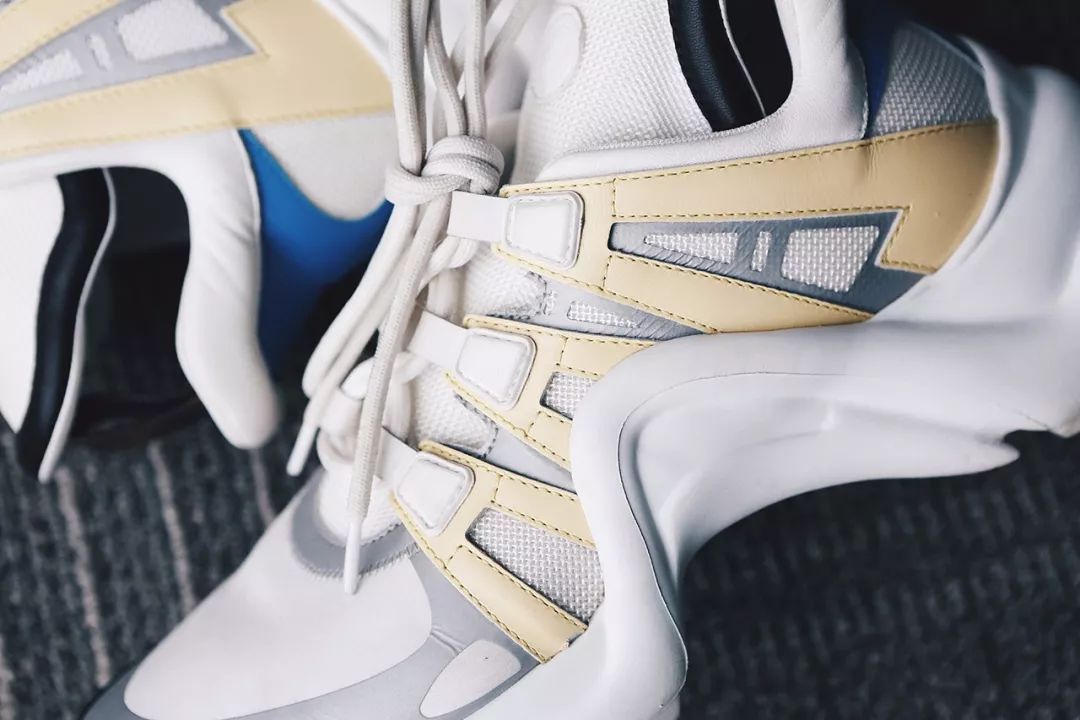 louisvuitton男士豆豆鞋,louisvuitton老爹鞋是男款还是女款