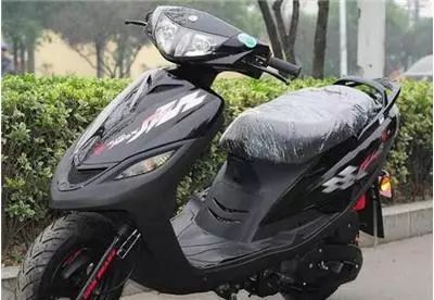 为“鬼火”正名这真不是一款只会翘头炸街的破踏板丨侃趣