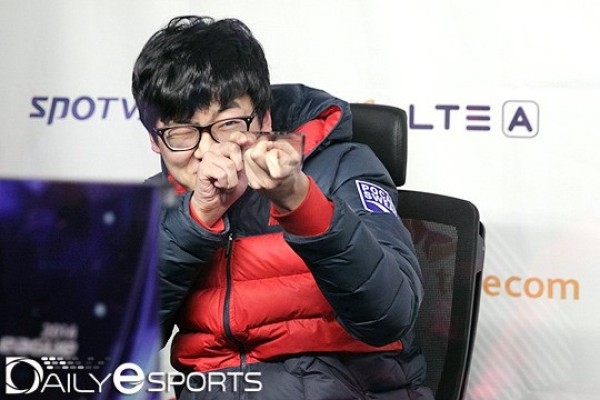 星际2简史,星际二为什么有谐星