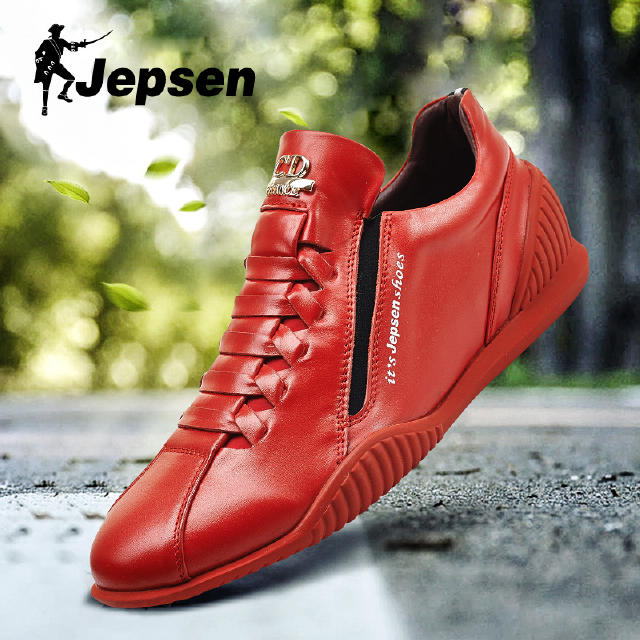 小脚裤搭这些鞋子，只靠下半身就能当男神