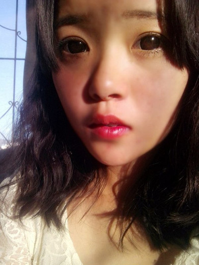 男生看到女生戴口罩是什么心理,男生看见女生戴美瞳的心理