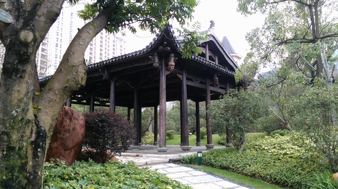 他要为广州建一座“百年风景”，却因违章建筑被强行拆除了！