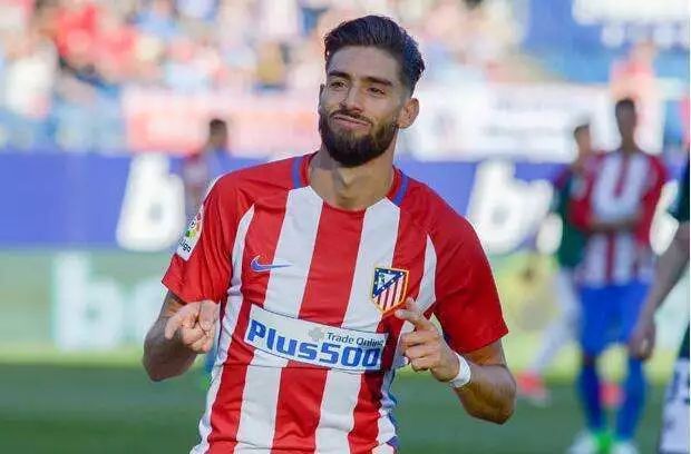 老梁谈王健林退出足坛原因,王健林退出足坛的原因