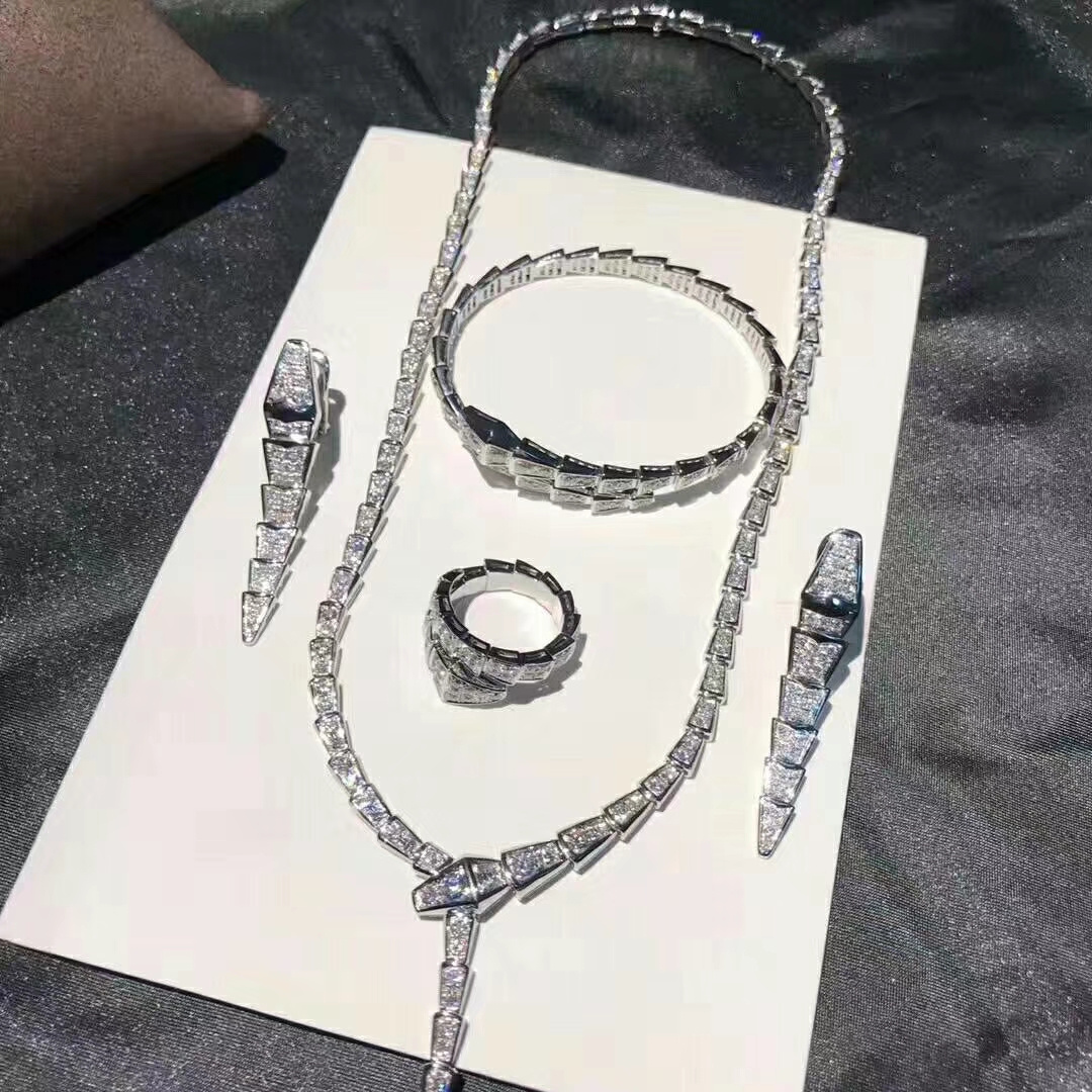 老凤祥时尚k金系列,k金时尚耳环款式