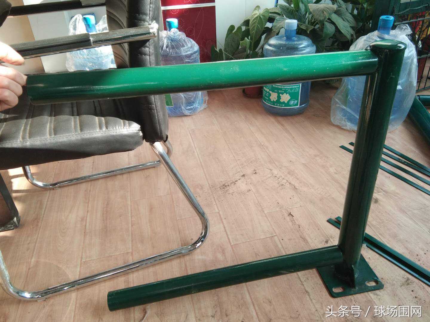 笼式足球场围网高度,笼式足球场围网行业规格