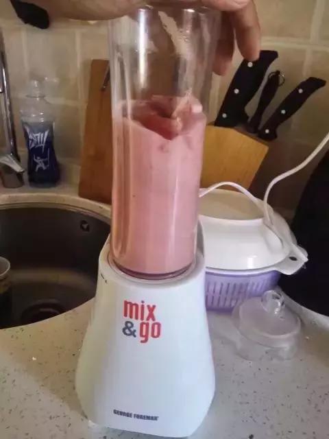 便携榨汁机1l推荐测评,德国家用便携式榨汁机