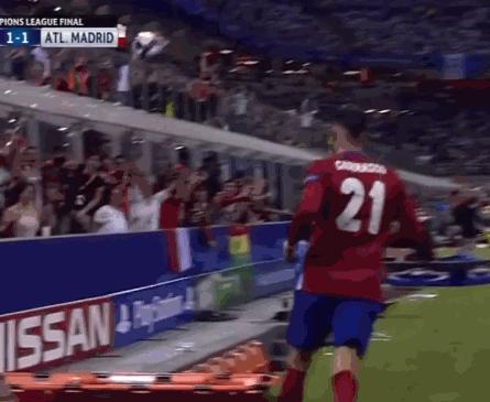 与丁丁睡了2年的男人来中超了:24岁亿级独狼带大连突!