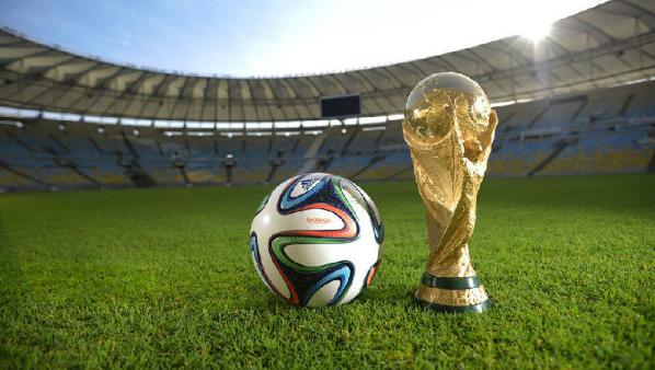 大力神杯不是下一届才发的吗,大力神杯是不是最好看的足球奖杯