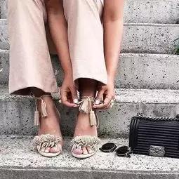 每日推荐一双百搭鞋,一年365天的搭配