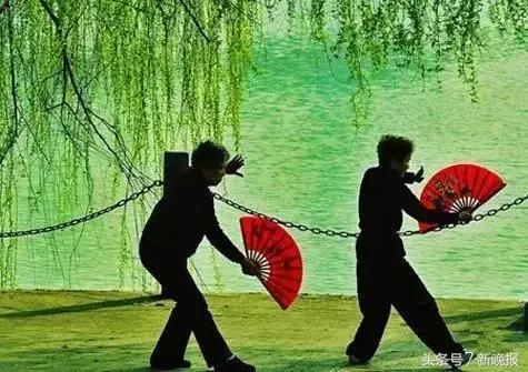 拿出纸笔，算算你能活多久！这可不是开玩笑……