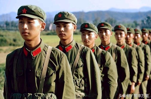 中国海军各个时期军装,海军常服为什么跟陆军的不一样