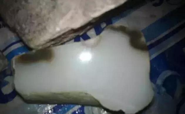 祁连山玉石原石怎样鉴别,玉石原石欣赏