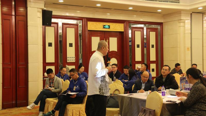 让客户无法拒绝你的销售技巧,让顾客爱上你的方法