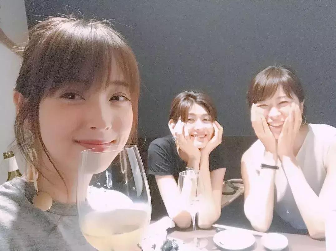 教你一招简单拍出漂亮的自拍照,如何拍出好看的自拍照