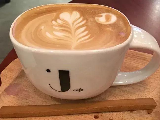 还在星爸爸%arabica排队?魔都还有这些超嗲主题咖啡馆等你拔草