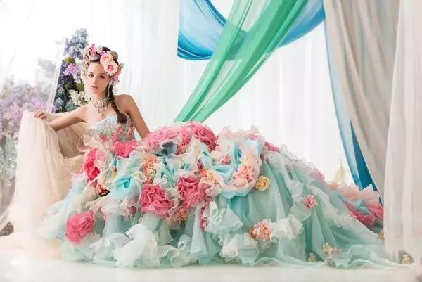 中国买不到的婚纱!Stelladelibero跳进花海的新娘,美到爆炸!