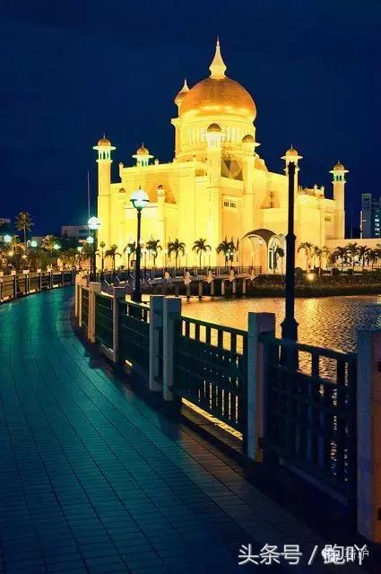 这10大东南亚“免签”仙境，月薪5K轻松走起，光看图已醉！