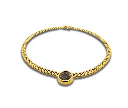 具有复古元素的现代首饰,回归专属首饰