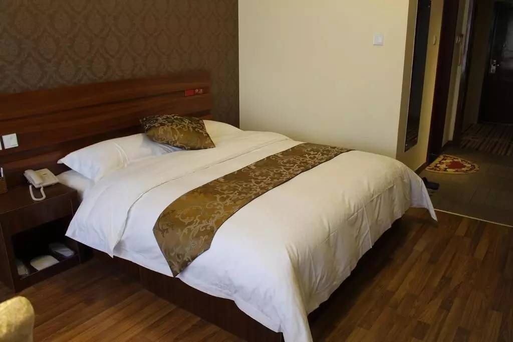 在青岛对你爱爱爱不完，却没想到你竟然是这种店！