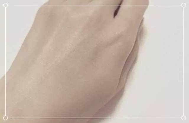 allie和安耐晒哪个好,allie防晒霜和安耐晒啫喱