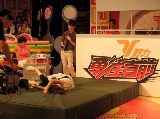 李谷一演唱会,李谷一唱湖南花鼓戏