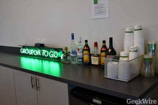 海滨景观，绿色环境，桌式足球机，带你探秘团购鼻祖Groupon全新的西雅图谷办公室