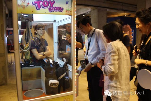 直击：1周年生日趴看尚85寸电视引爆大屏新潮流