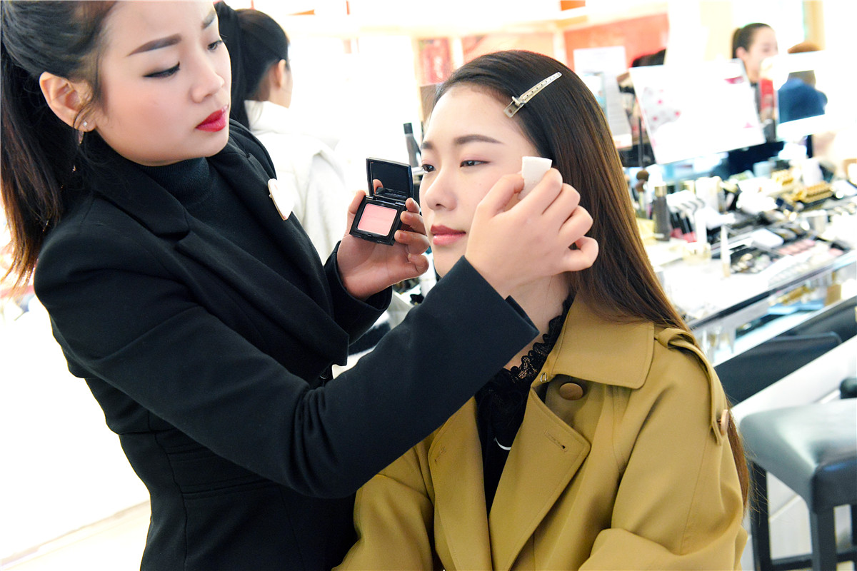 重庆解放碑街拍摄影馆,解放碑每天美女街拍时间